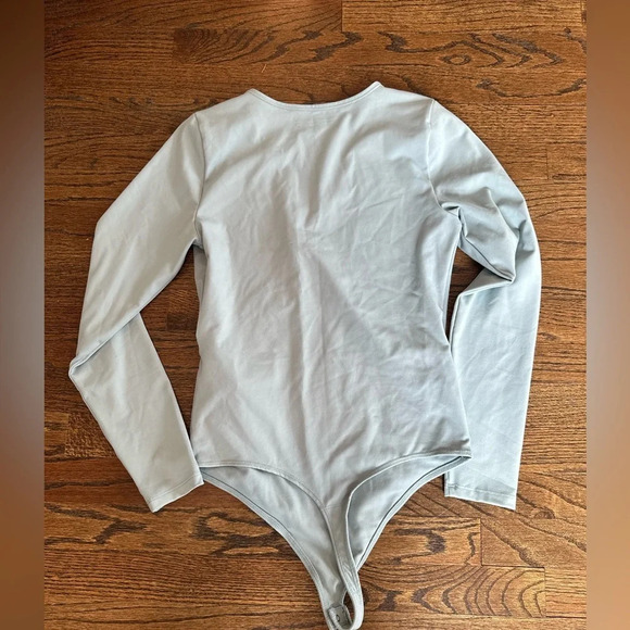 Abercrombie & Fitch Soft A&F Collection Wrap Body Suit Size Medium NWT - Picture 4 of 6